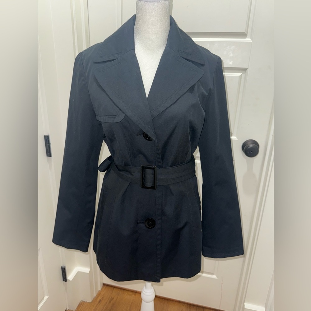 Ellen Tracy. Black Rain Trench Coat. Size Small.